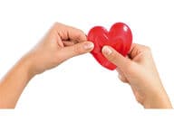 Sydämen muotoinen käsilämmitin