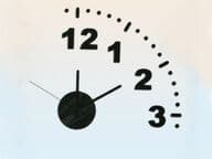 Tee-se-itse-neljännes-seinäkello