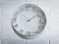 Hopeinen seinäkello