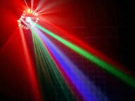Beamz CUB4 II LED Tuplavaloefekti