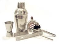 Täydellinen baarisetti