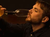 Pohjaton skumppalasi