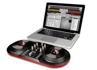 Täydellinen DJ-masiina