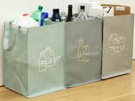 Kodin kierrätysasema kolmelle materiaalille