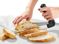 Ergonominen Leipäveitsi