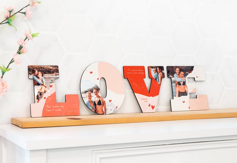 Puiset kirjaimet kuvalla - Love | smartphoto