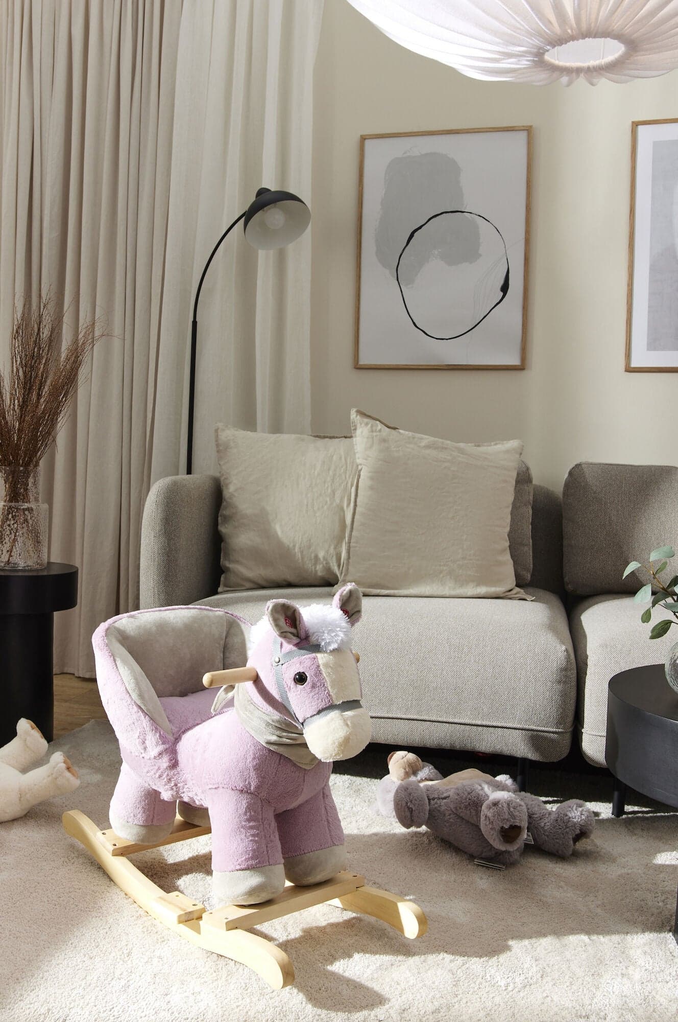 Cloudberry Castle Keinuhevonen Selkänojalla, Vaaleanpunainen