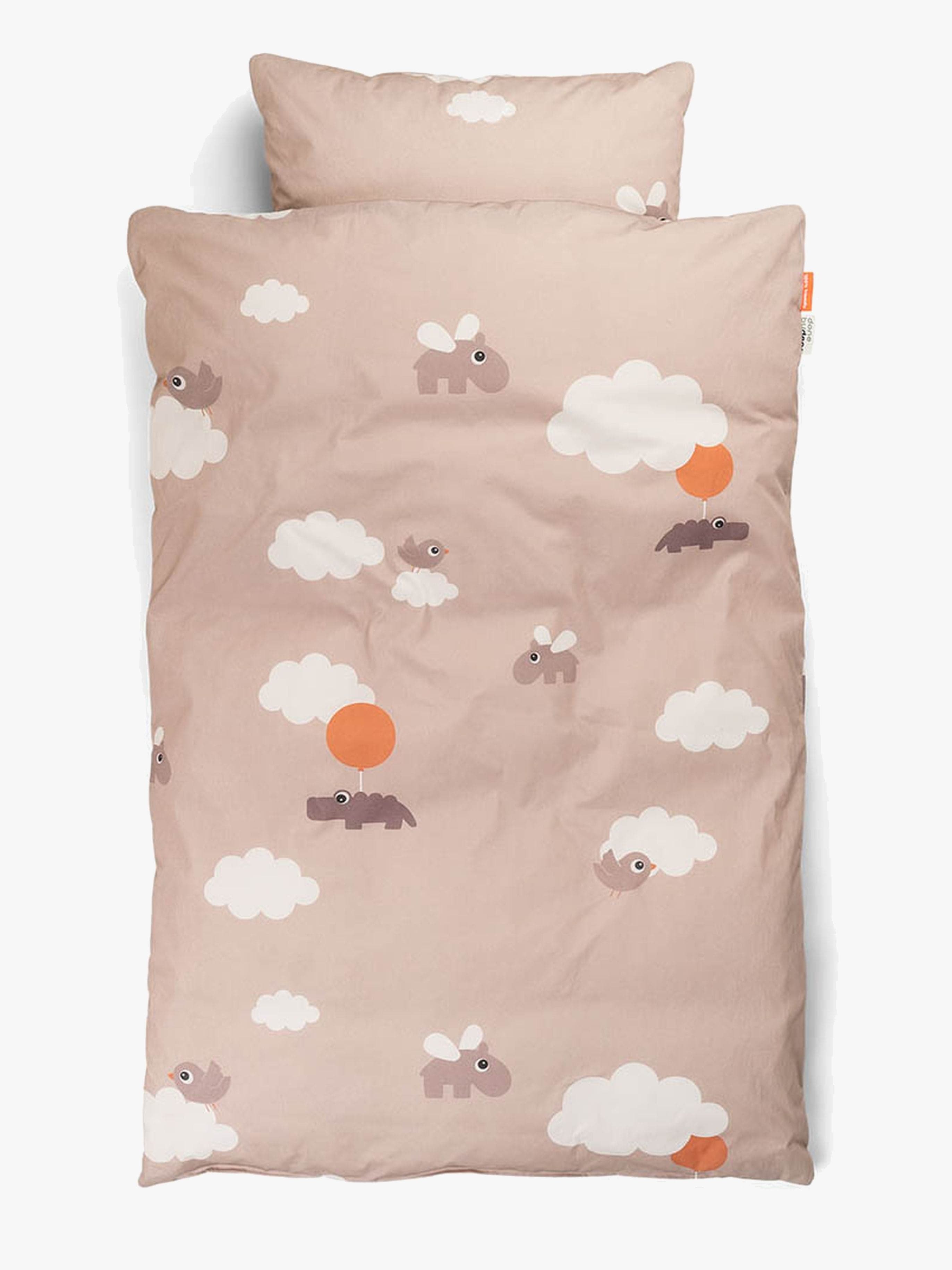 Done By Deer Pussilakanasetti Pinnasänkyyn 100x130 Happy Clouds, Vaaleanpunainen