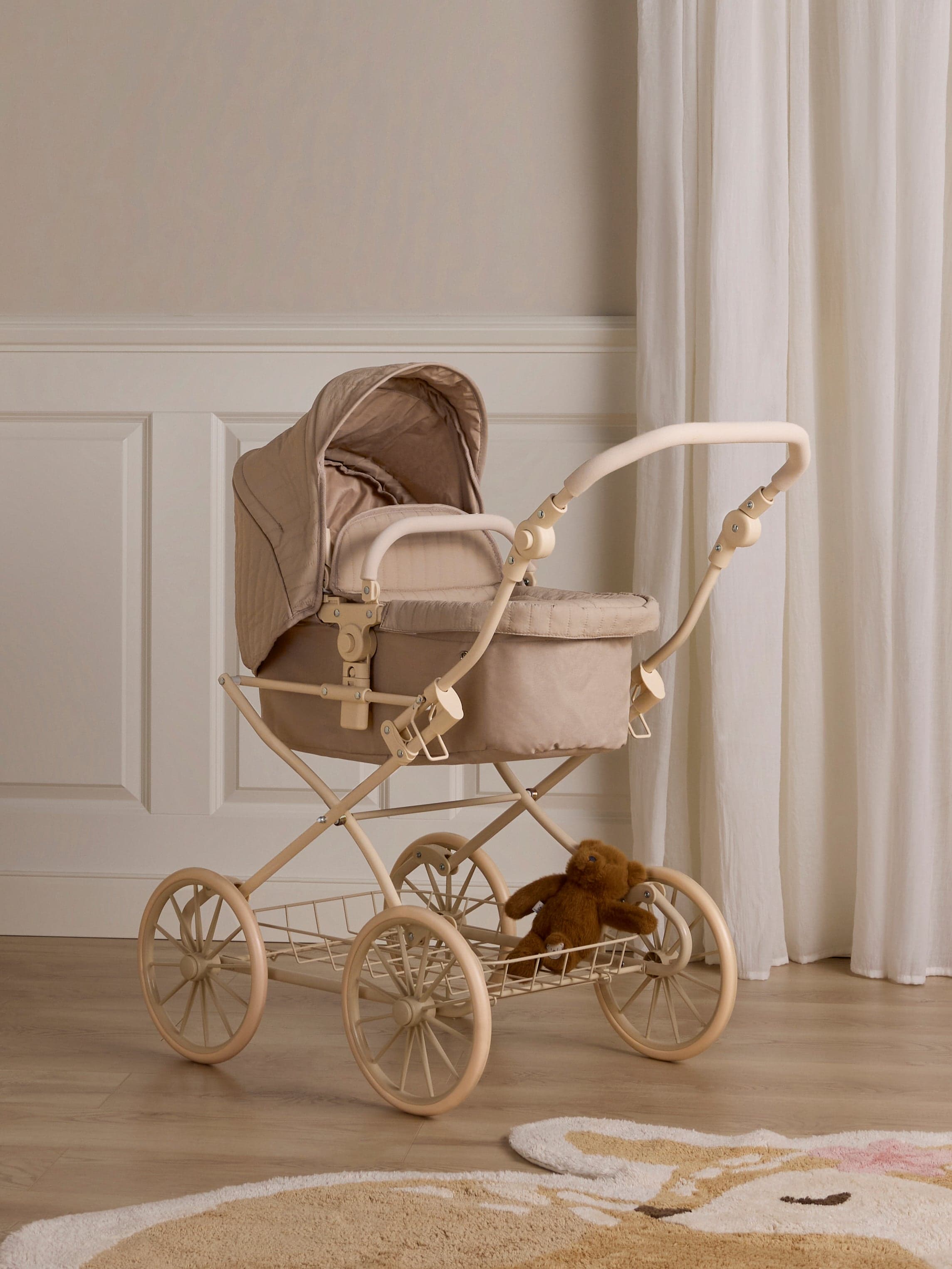 Alice & Fox Klassiset Nukenvaunut, Taupe
