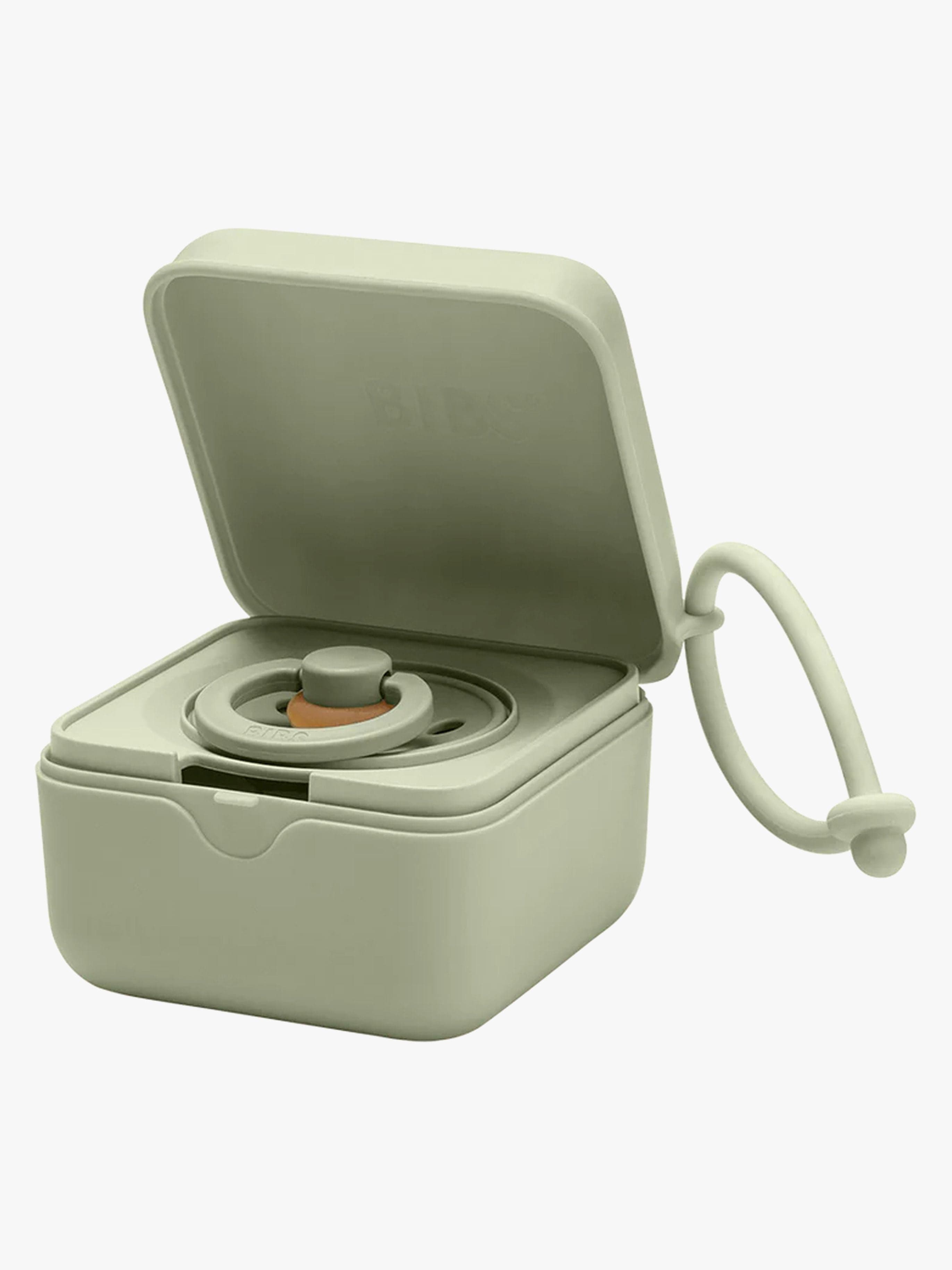 BIBS Tuttirasia, Sage