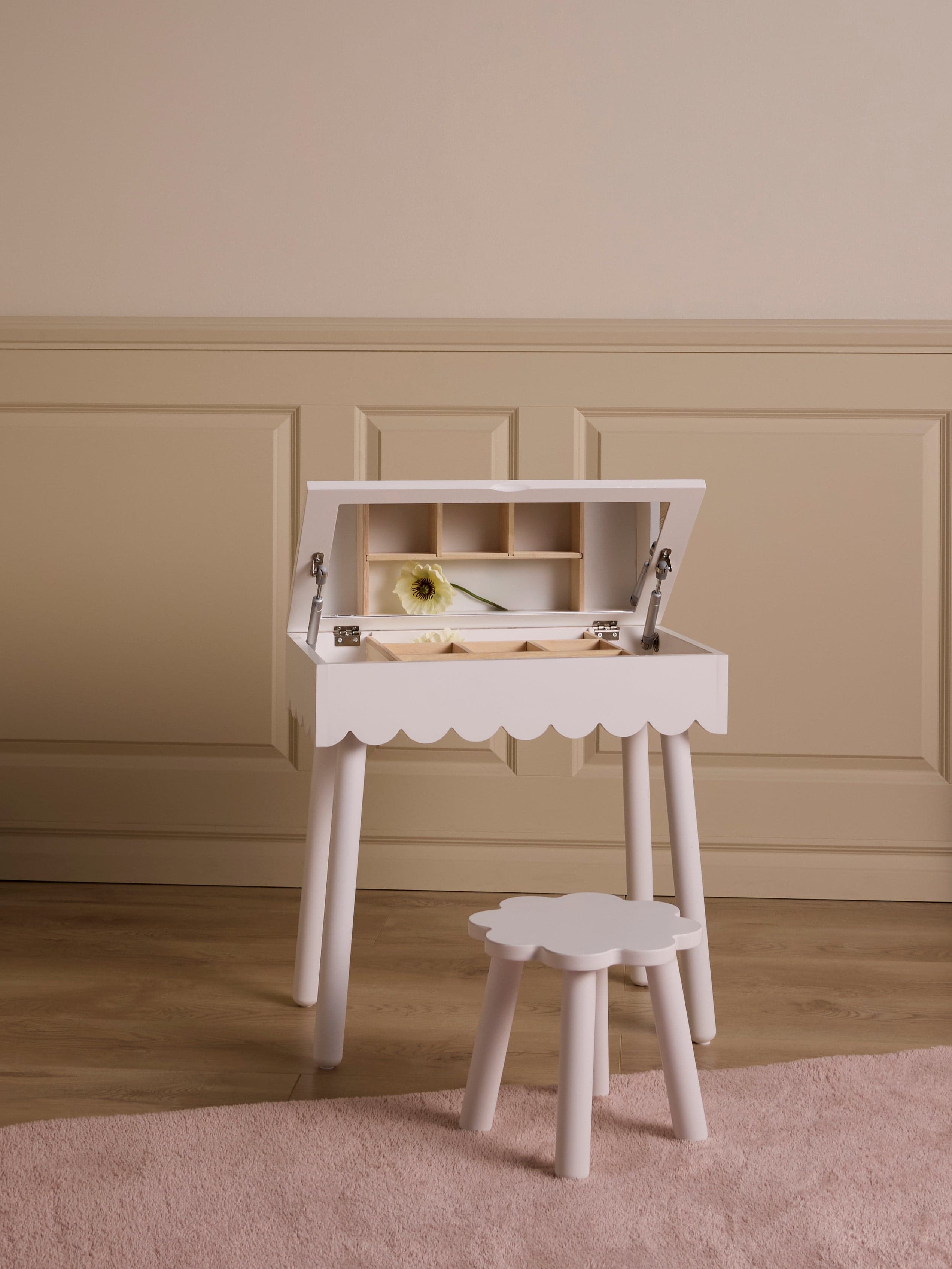 Alice & Fox Dune Meikkipöytä Toddler, White