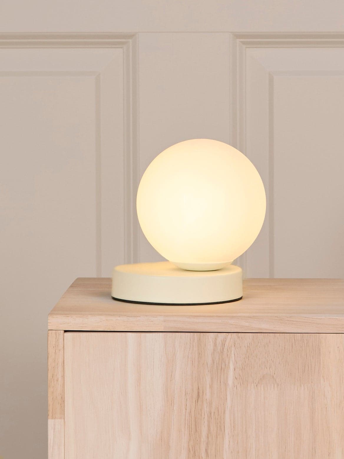 Minitude ORB Pöytävalaisin, Cream White