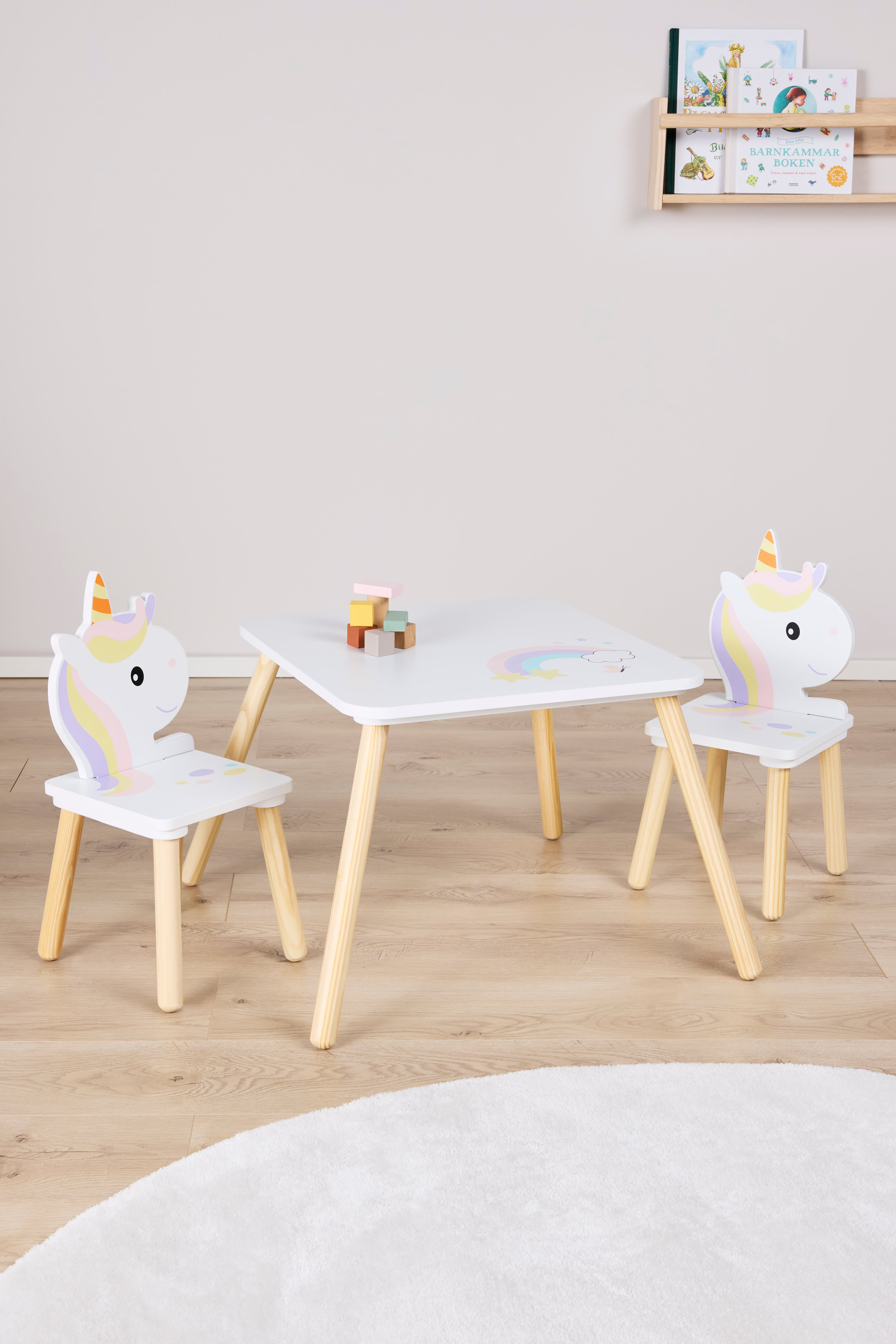 Cloudberry Castle Pöytä Ja Tuolit, Yksisarvinen