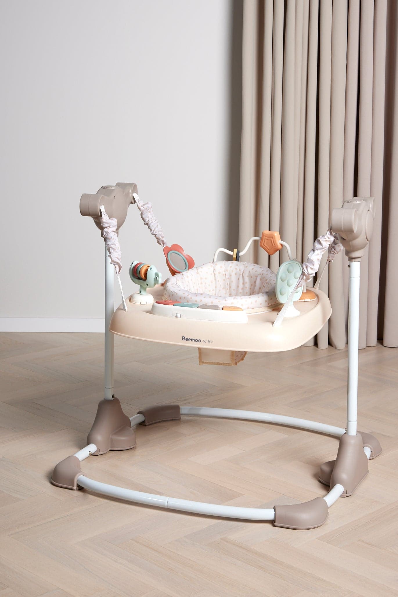 Beemoo PLAY Bounce Hyppykiikku, Mocha