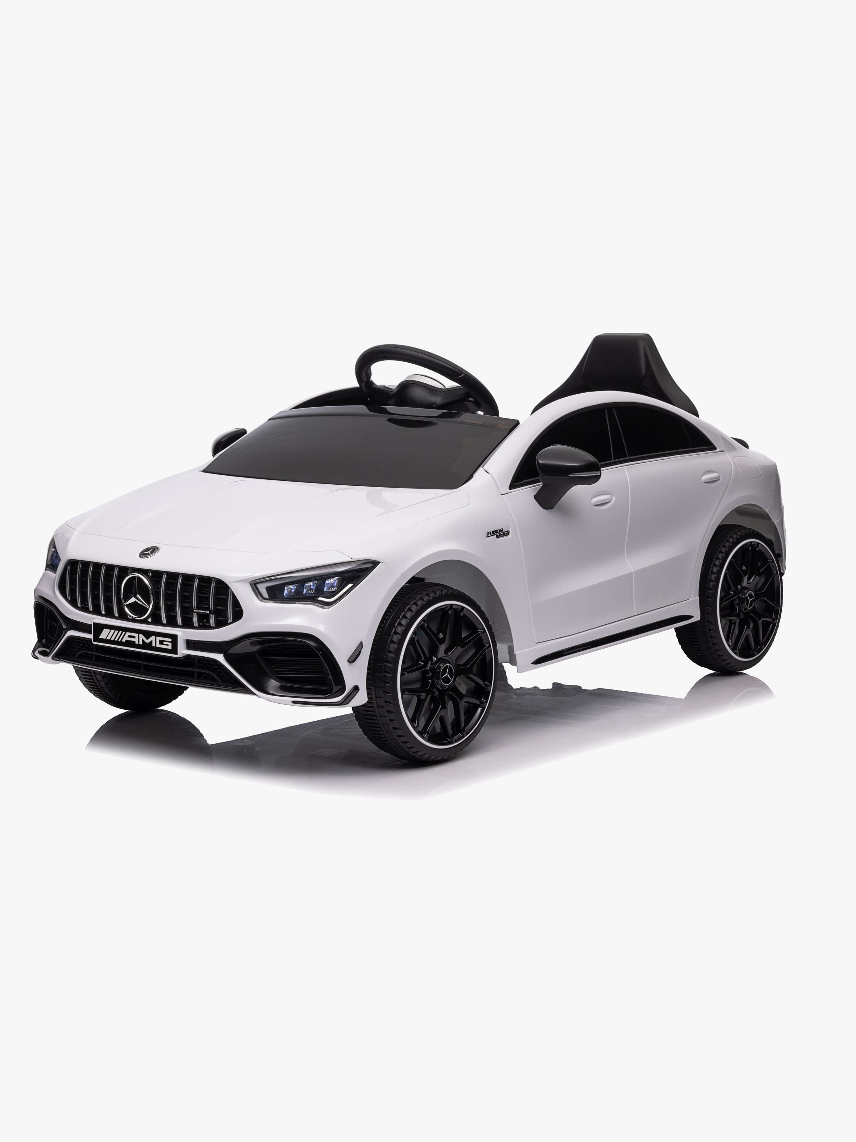 Mercedes Benz CLA45 Sähköauto, Valkoinen