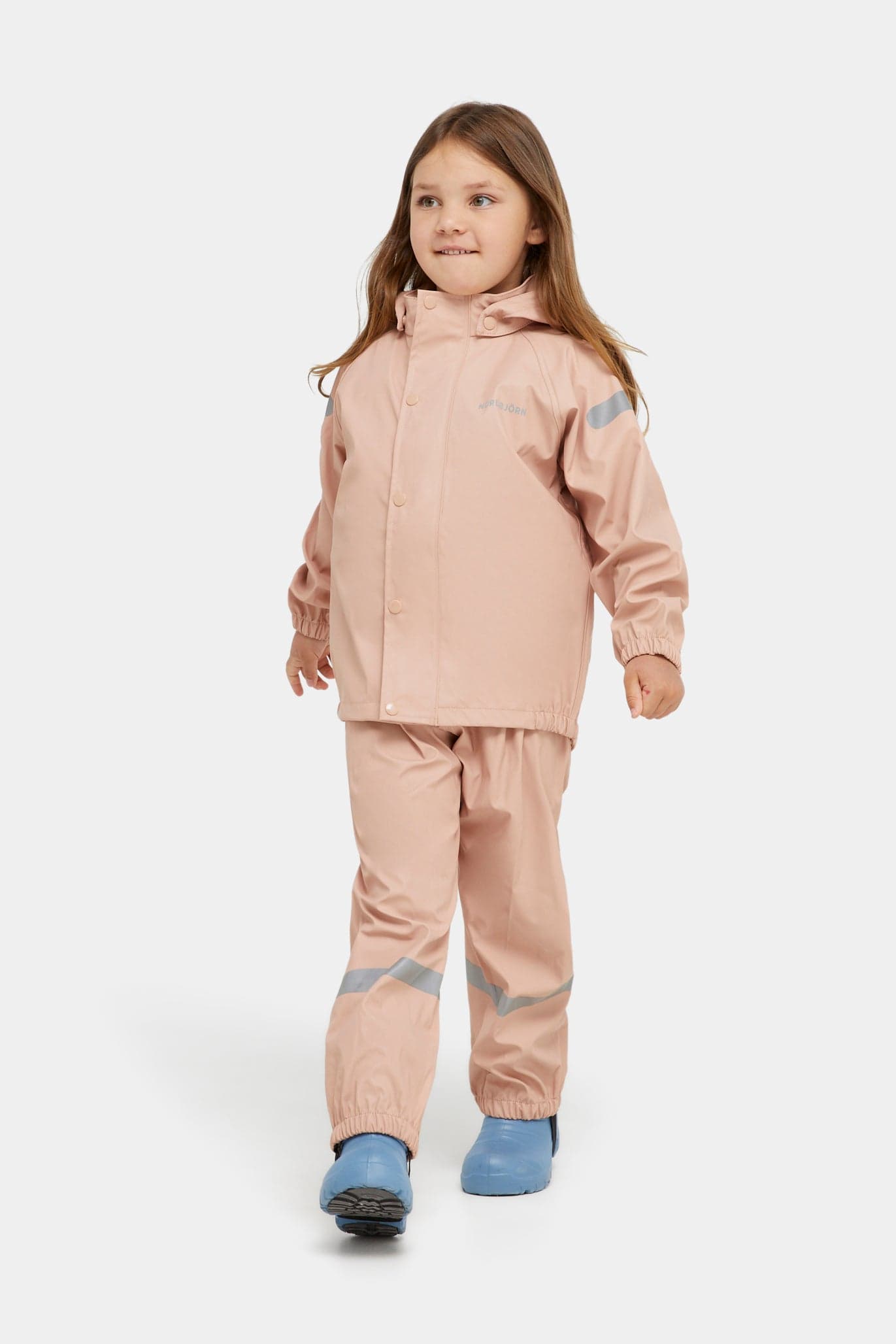 Nordbjörn Båtlandet Sadeasu, Vaaleanpunainen, 134