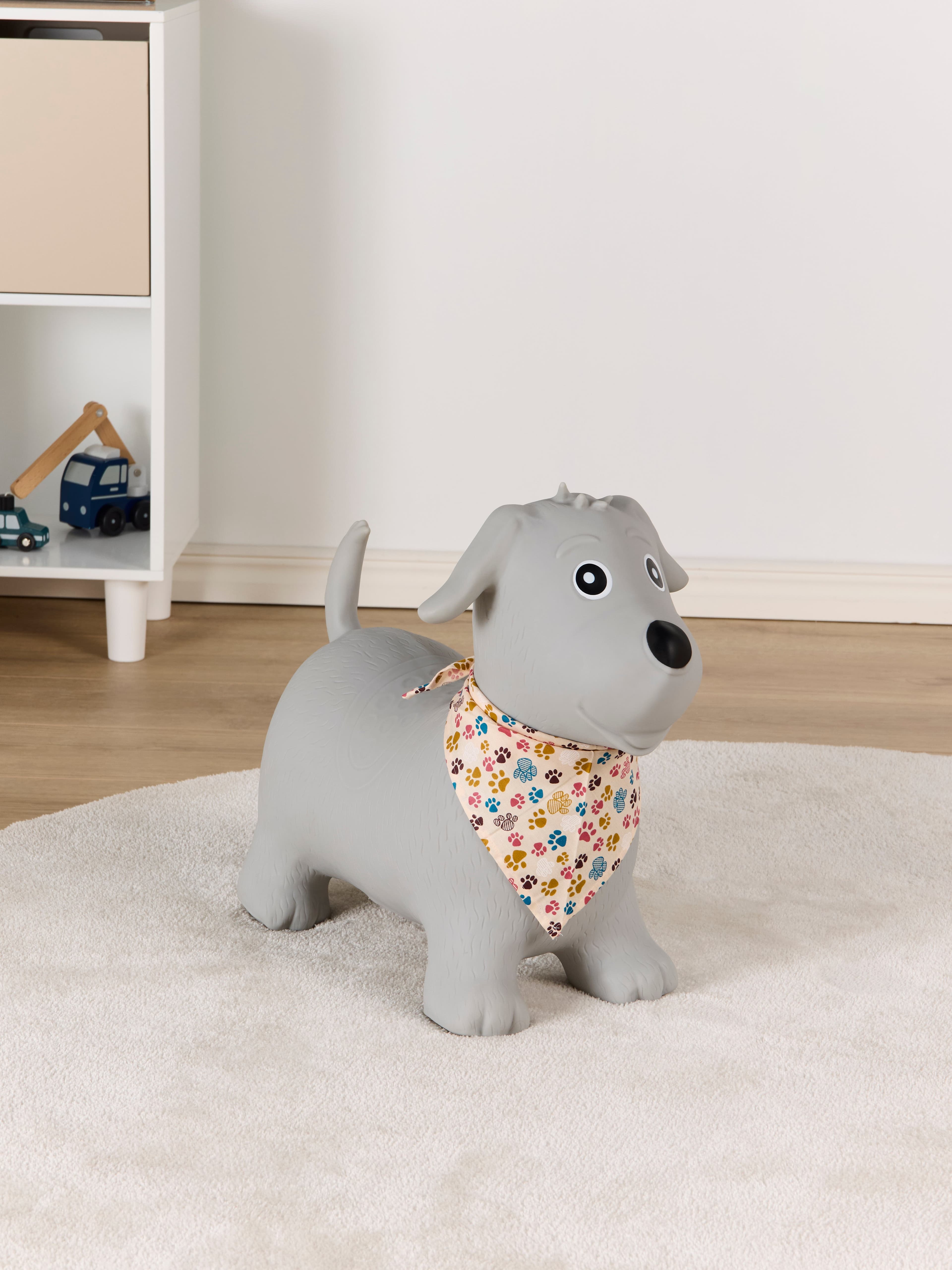 Cloudberry Castle Pomppueläin Koira + Kaulahuivi, Harmaa