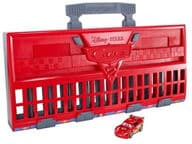 Cars 2 V2854 Pit Row Raceway lähtöalusta