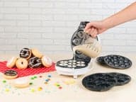 Mahtava 3in1-Donitsi-, Cupcake- ja Kakkutikkarikone