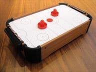 Air hockey ilmalätkäpeli